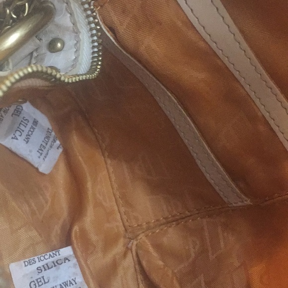 Beautiful Kathy Van Zeeland Bag - Picture 7 of 8